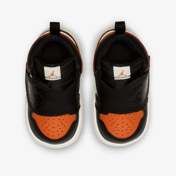 Nike SKY JORDAN 1 BT 