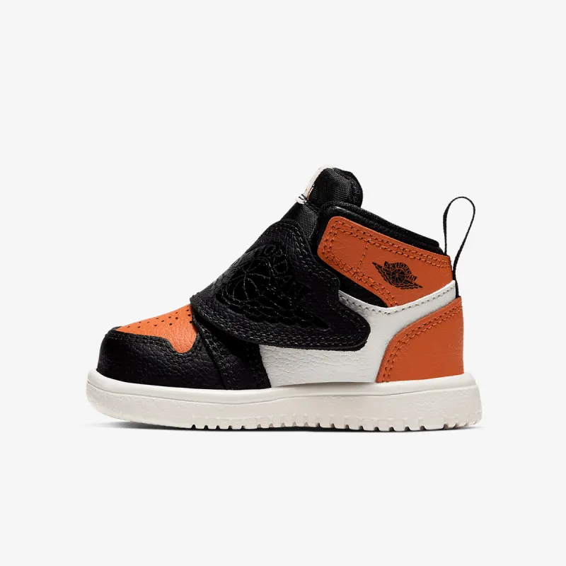 Nike SKY JORDAN 1 BT 