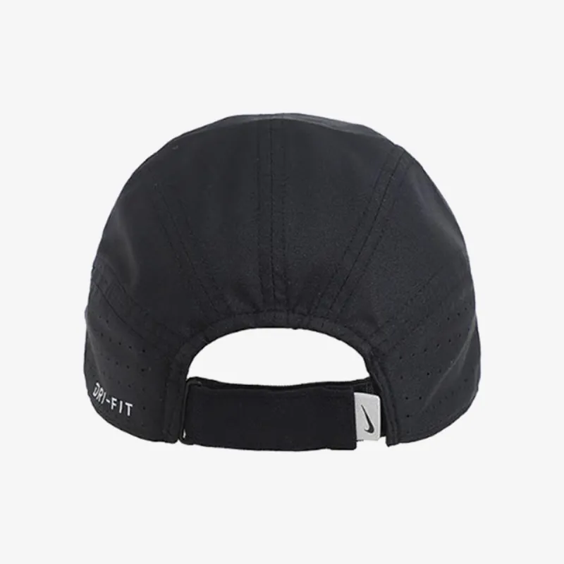 Nike AeroBill Tailwind 