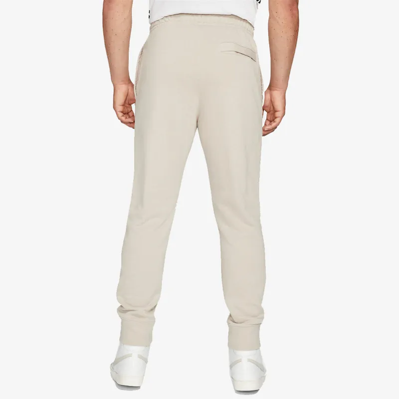 Nike Sportswear Club 