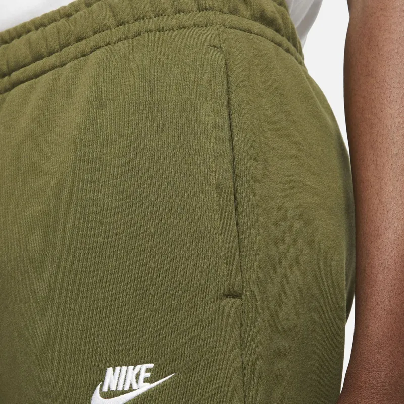 Nike Sportswear Club 