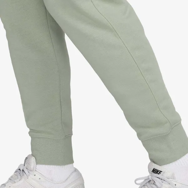 Nike Sportswear Club 