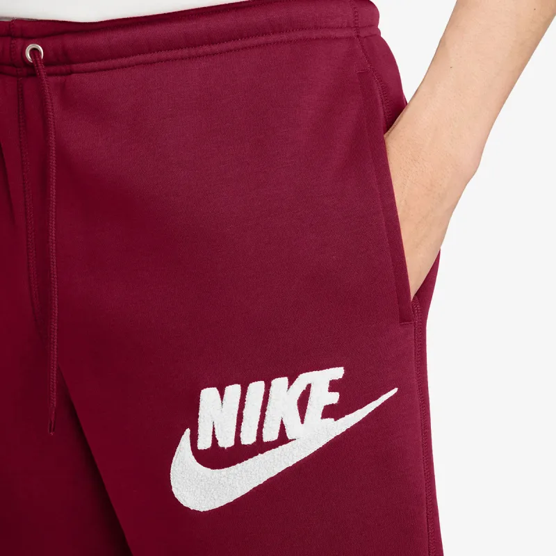 Nike Sportswear Club 