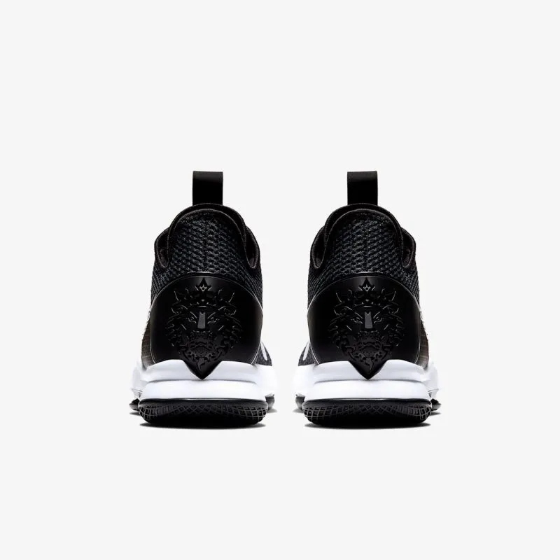 Nike LEBRON WITNESS IV 