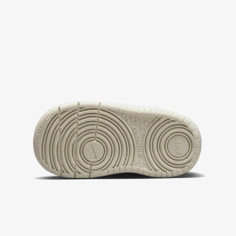 Nike Court Borough Mid 2 