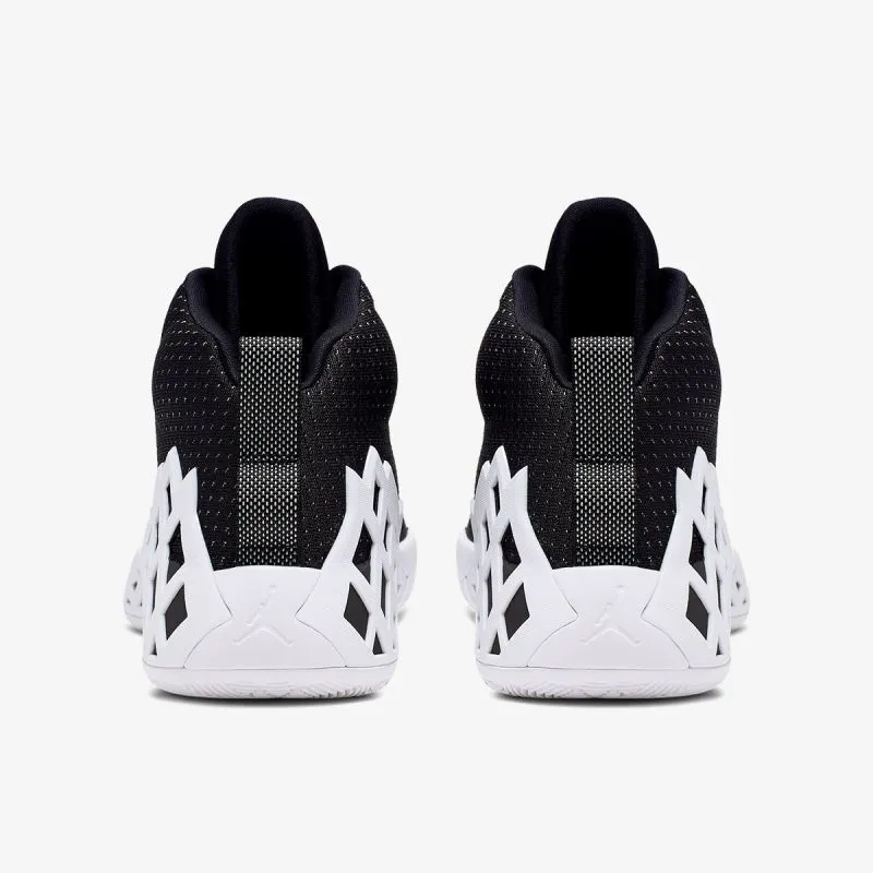 Nike JUMPMAN DIAMOND MID 