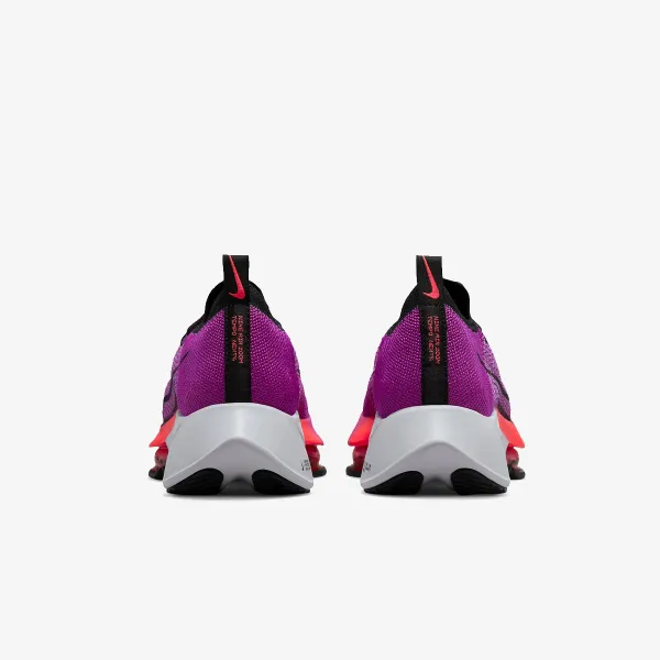 Nike Air Zoom Tempo NEXT% 