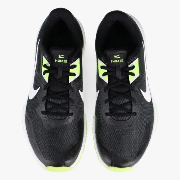 Nike Varsity Compete 3 