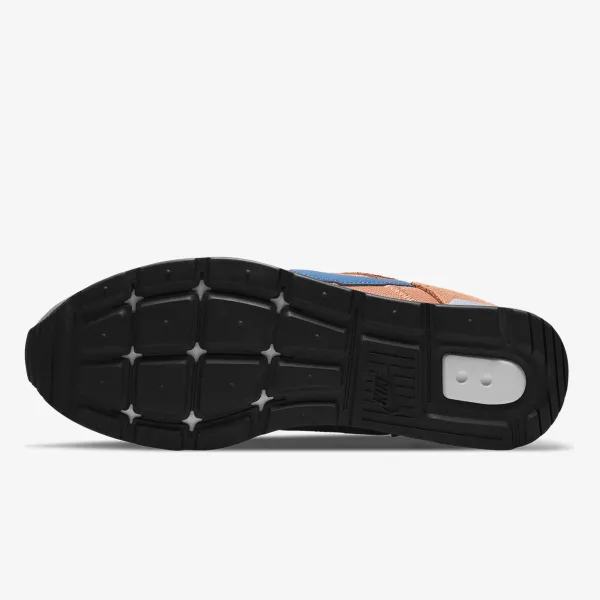 Nike Venture Runner 