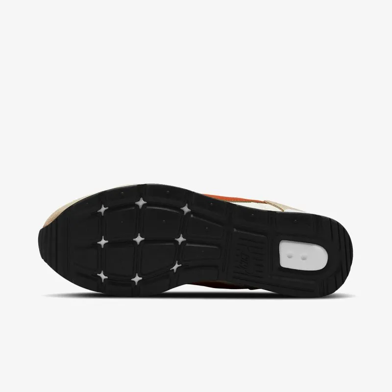 Nike Venture Runner 