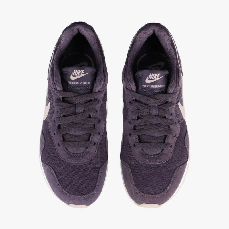 Nike VENTURE RUNNER 