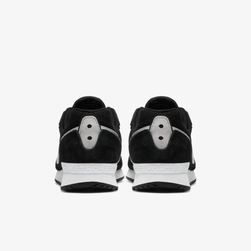 Nike Venture Runner 
