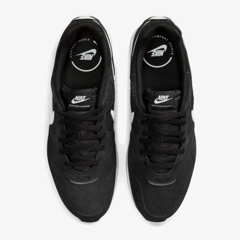 Nike Venture Runner 
