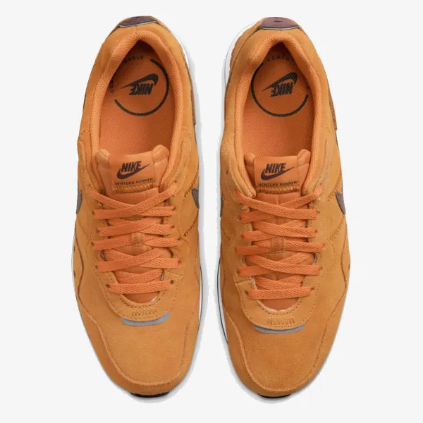Nike Venture Runner 
