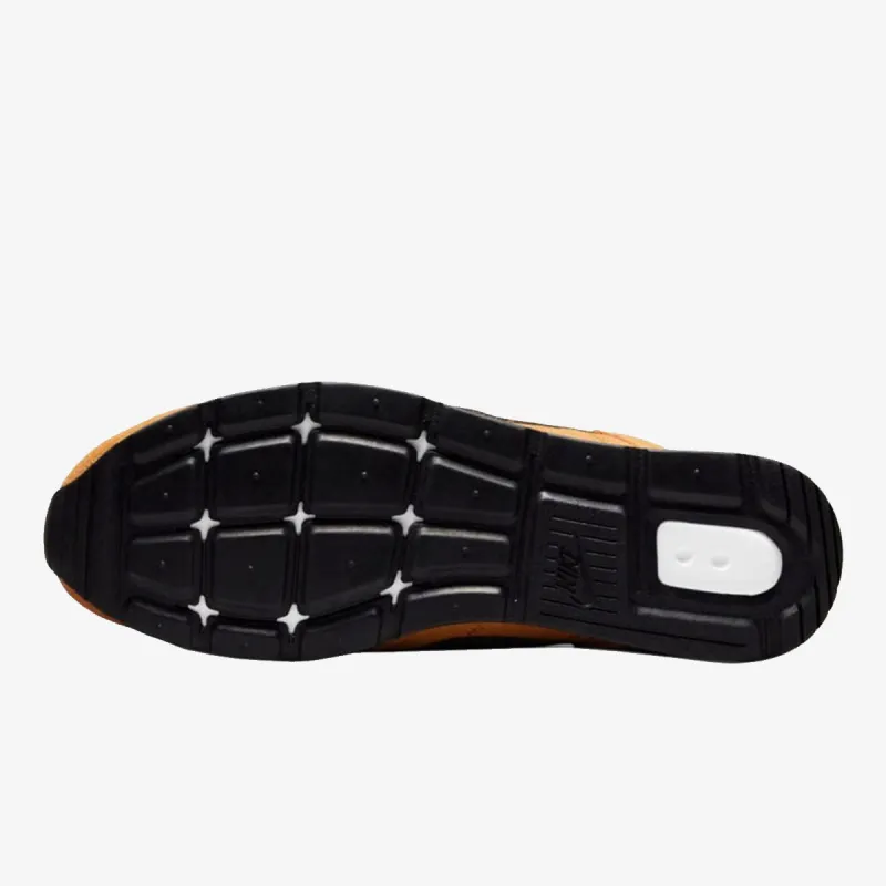 Nike Venture Runner 