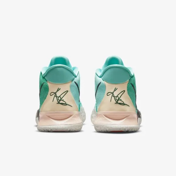 Nike Kyrie 7 