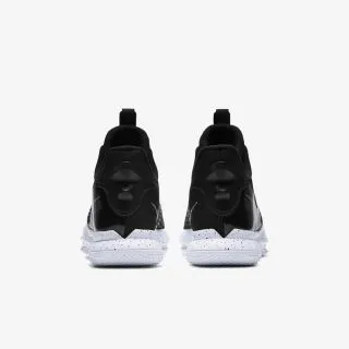Nike LeBron Witness 5 