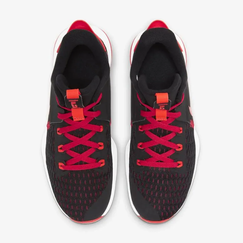 Nike LEBRON WITNESS V 