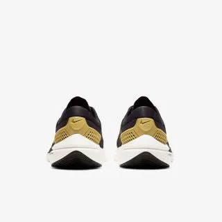 Nike Air Zoom Vomero 15 Women's Running Shoe 