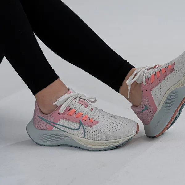 Nike AIR ZOOM PEGASUS 38 