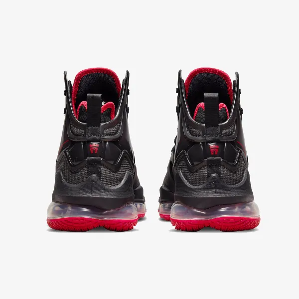Nike LeBron 19 