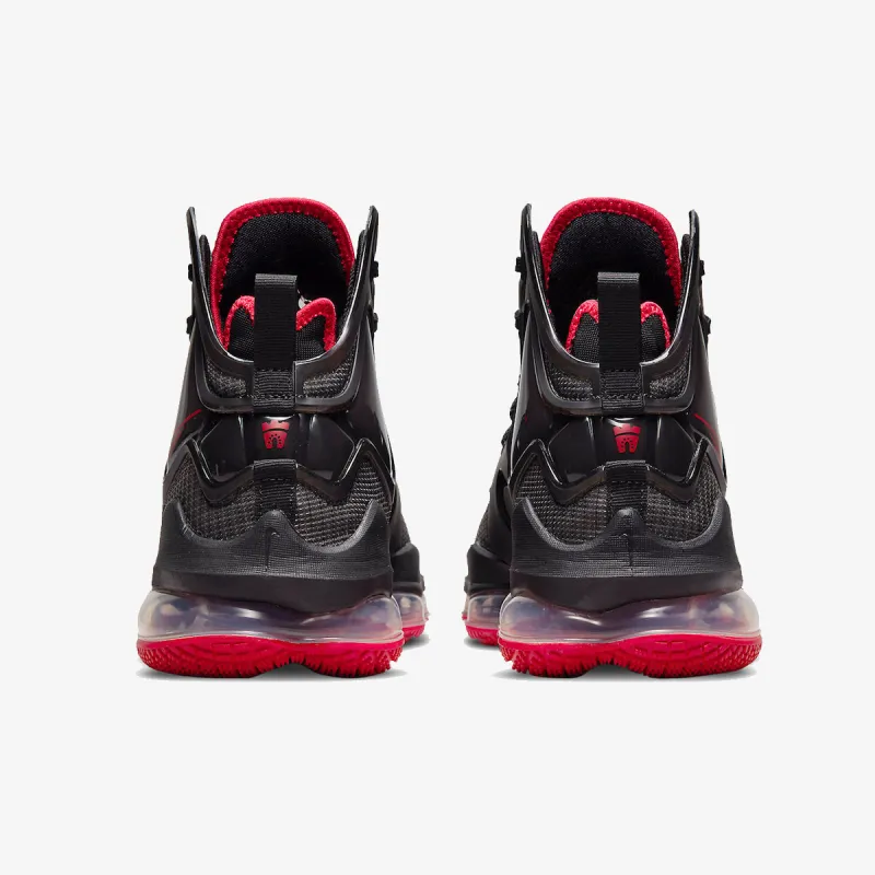 Nike LeBron 19 