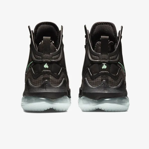 Nike LeBron 19 