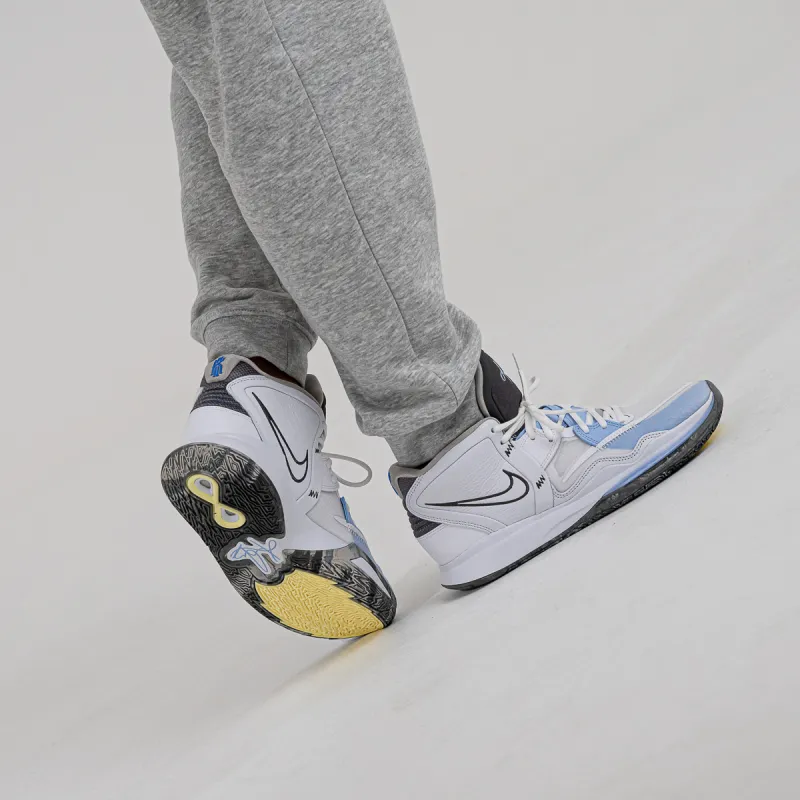 Nike Kyrie Infinity 