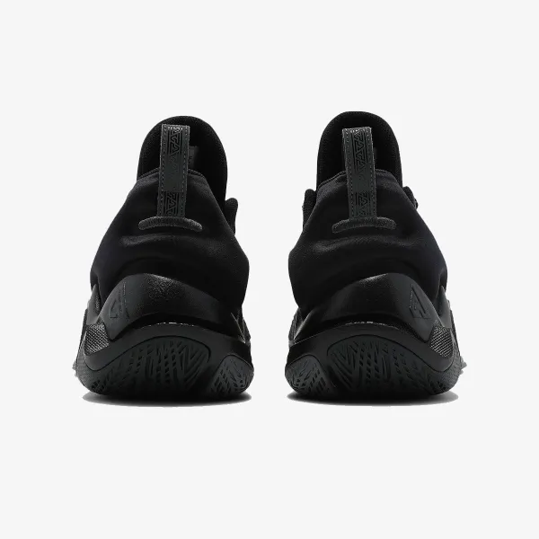 Nike Giannis Immortality 