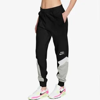 Nike Sportswear Heritage 