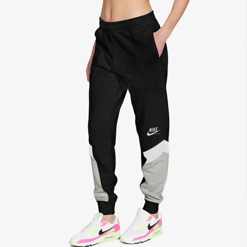 Nike Sportswear Heritage 