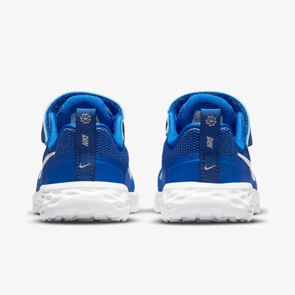 Nike Revolution 6 