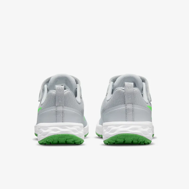 Nike Revolution 6 