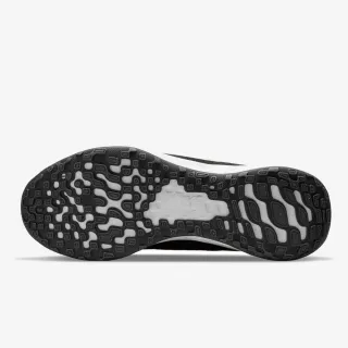 Nike Revolution 6 
