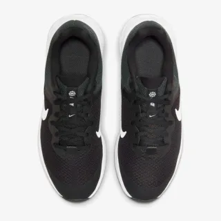 Nike Revolution 6 