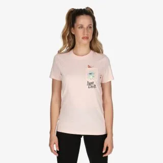 Nike Sportswear Logo 