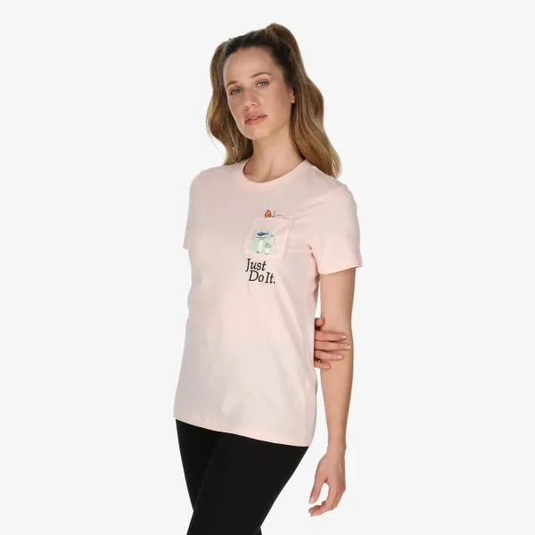 Nike Sportswear Logo 