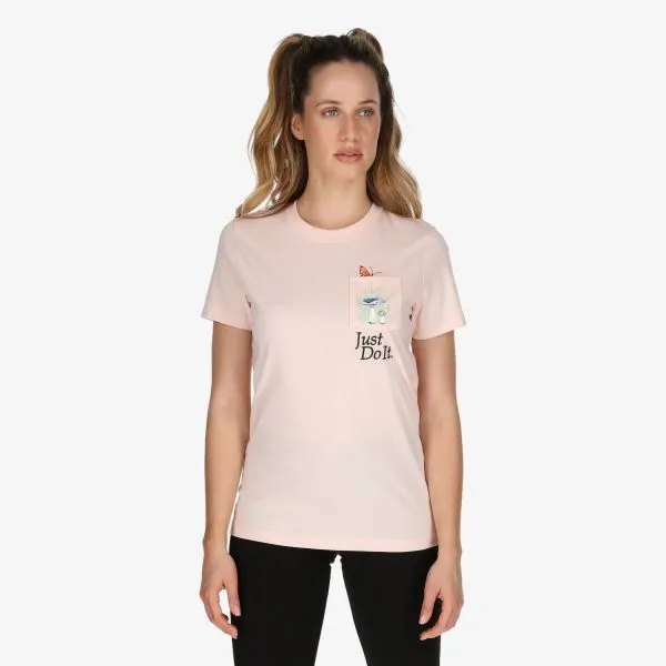 Nike Sportswear Logo 