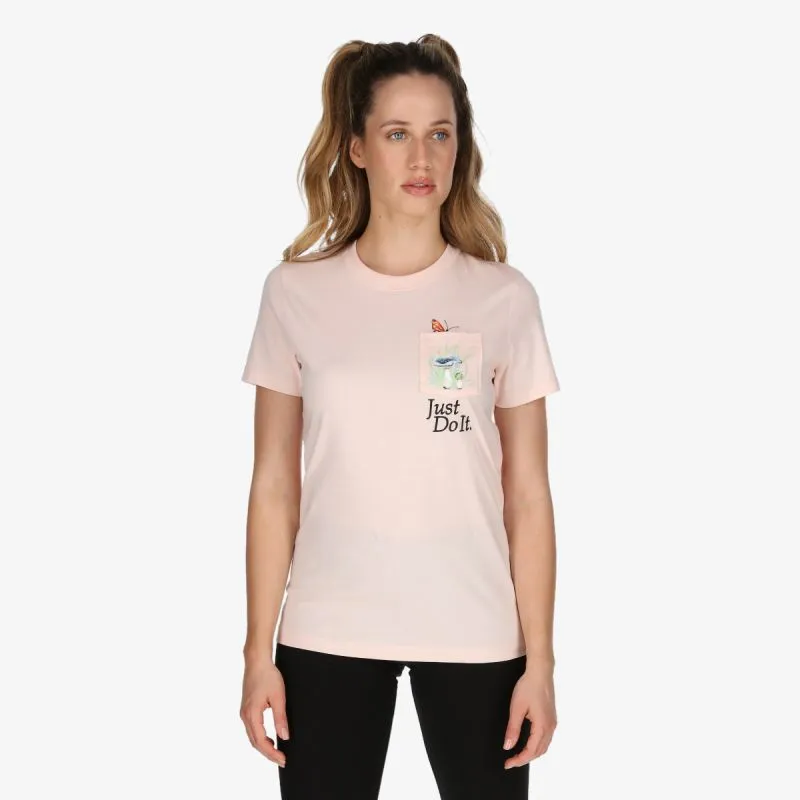 Nike Sportswear Logo 