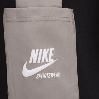 Nike Sportswear Heritage 
