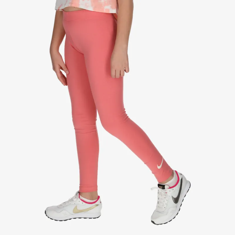 Nike Sportswear Favorites 