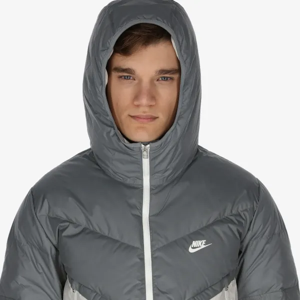 Nike Sportswear Storm-FIT 