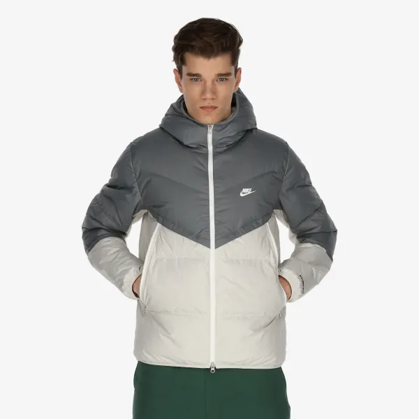 Nike Sportswear Storm-FIT 