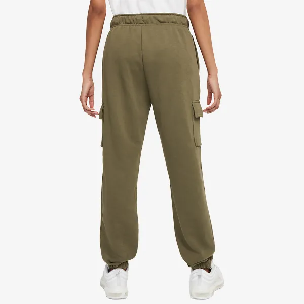 Nike Sportswear Essentials 