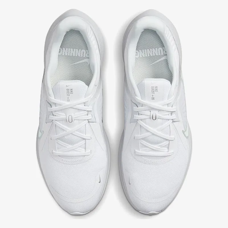 Nike Quest 5 