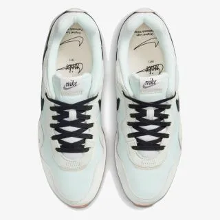 Nike Venture Runner 