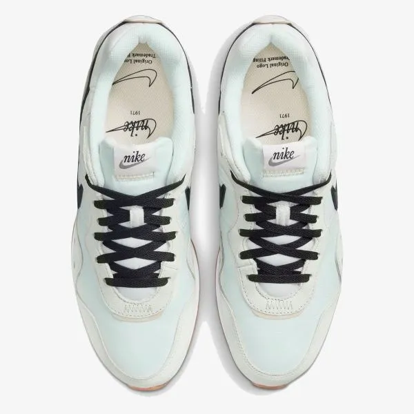 Nike Venture Runner 