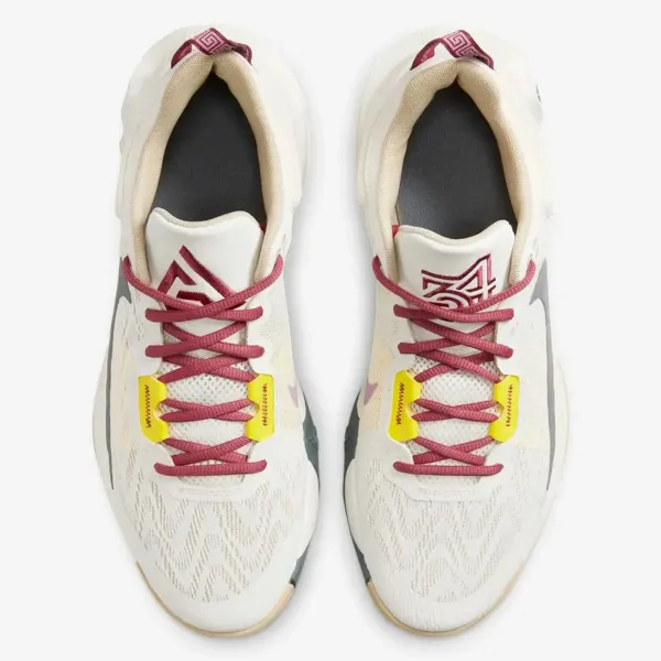 Nike Giannis Immortality 2 