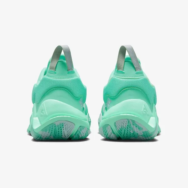 Nike Giannis Immortality 2 