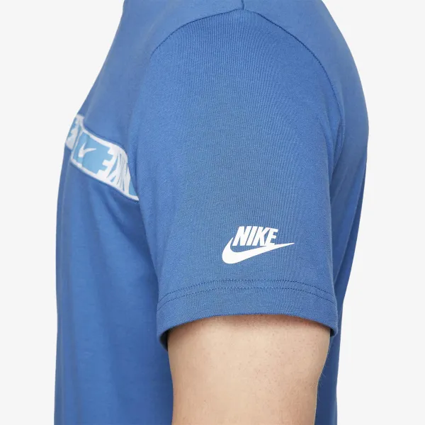 Nike Sportswear 